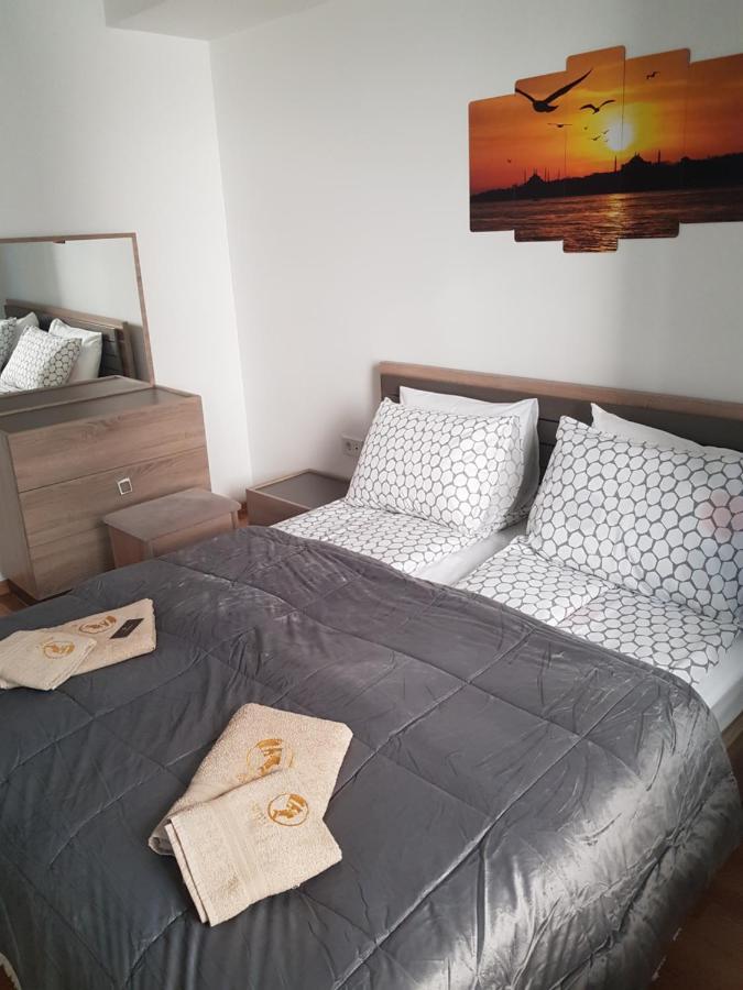Luxury Apartment Nefertiti Skopje Bagian luar foto